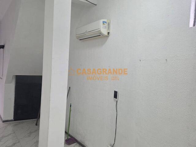 Sala para Venda em São José dos Campos - 4