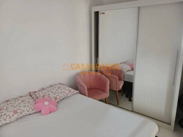 Casa para Venda em São José dos Campos - 5
