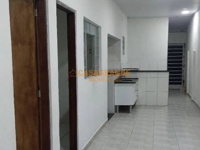 Casa para Venda em São José dos Campos - 5