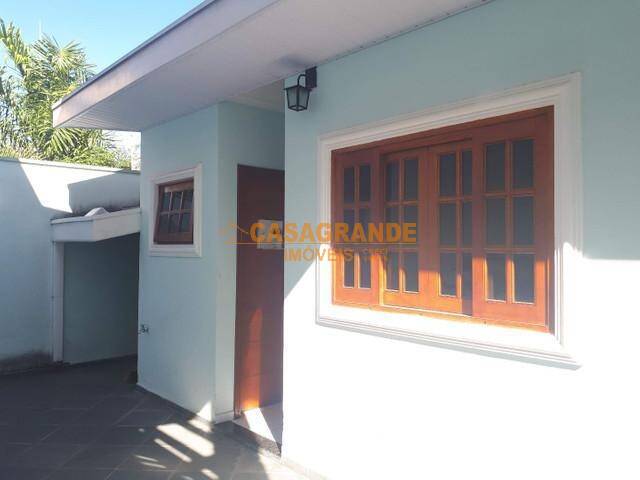 Casa para Venda em São José dos Campos - 5