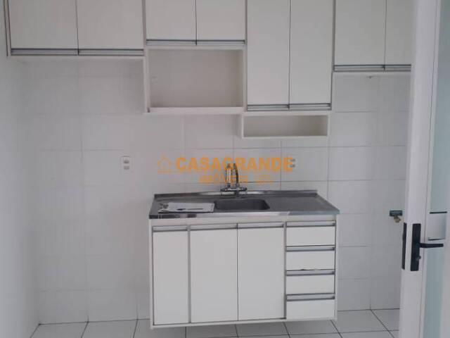 Apartamento para Locação em São José dos Campos - 2