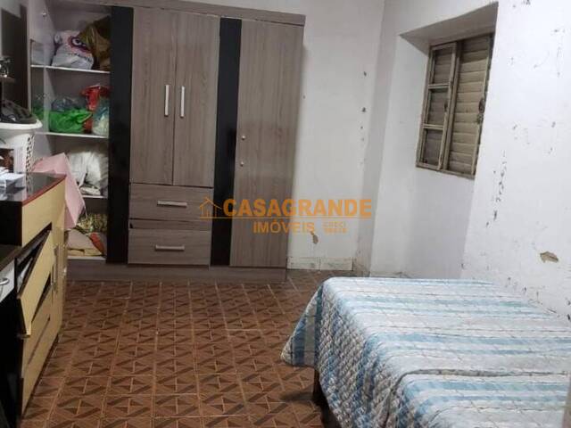 Casa para Venda em São José dos Campos - 5