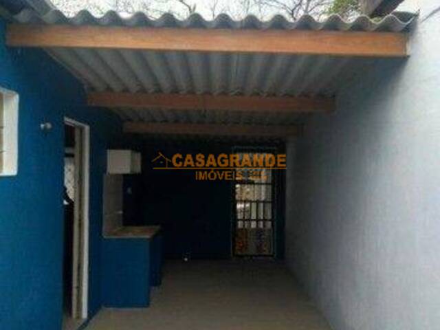 Casa para Venda em São José dos Campos - 5