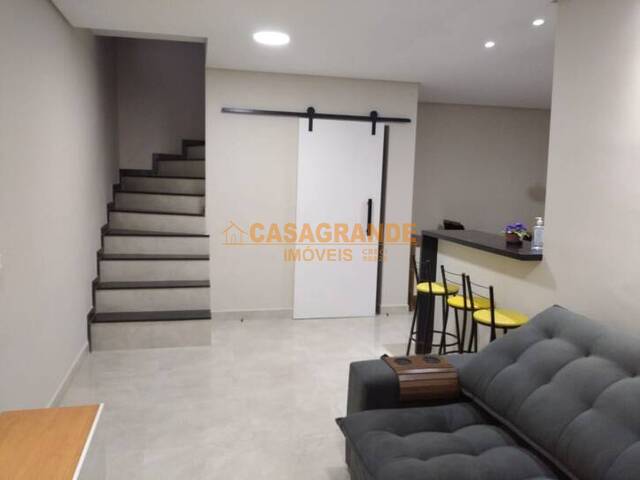 Casa para Venda em São José dos Campos - 4