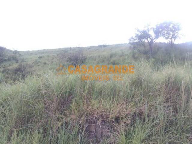 Área para Venda em São José dos Campos - 2
