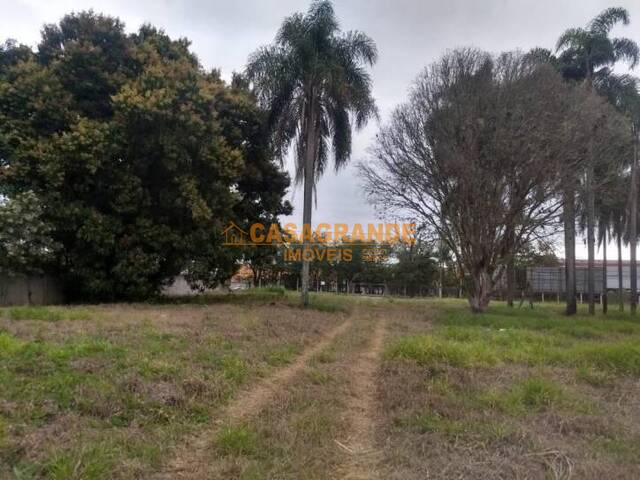 Área para Venda em Jacareí - 4