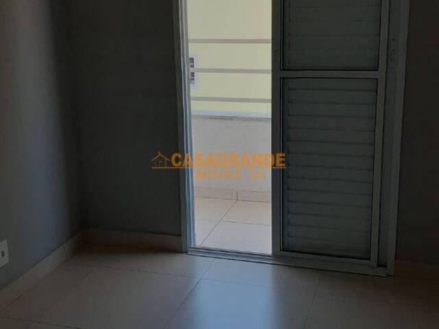 Apartamento para Locação em São José dos Campos - 3