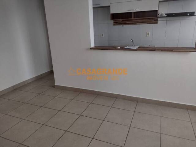 Apartamento para Venda em São José dos Campos - 3