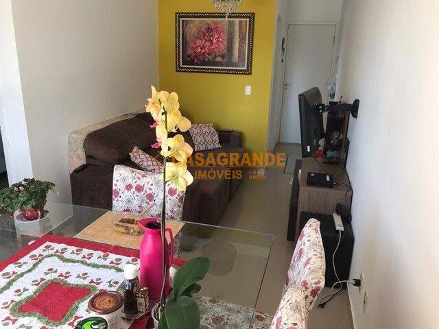 Casa para Venda em São José dos Campos - 4